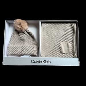 Calvin Klein Women’s Tan Hat and Scarf Set - NWT